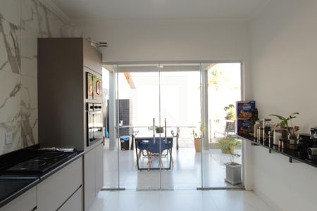 Casa à venda com 800m², 5 quartos e 10 vagasCozinha