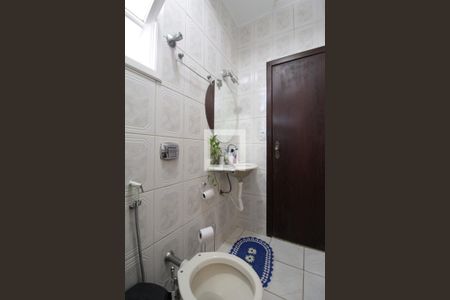 Casa à venda com 800m², 5 quartos e 10 vagasBanheiro das Semi-Suítes