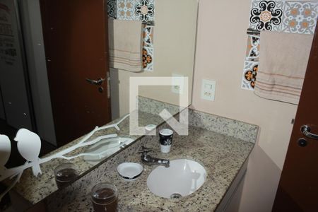 Banheiro de apartamento para alugar com 1 quarto, 40m² em República, São Paulo