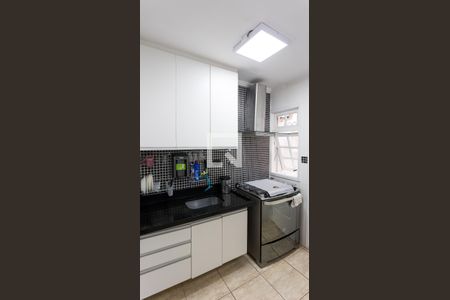 cozinha de casa de condomínio para alugar com 3 quartos, 124m² em Parque Munhoz, São Paulo