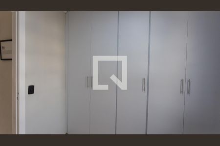 quarto 2 de casa de condomínio para alugar com 3 quartos, 124m² em Parque Munhoz, São Paulo