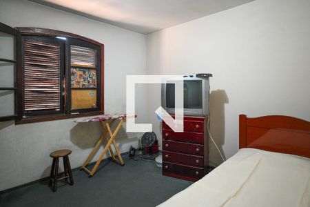 Casa à venda com 173m², 4 quartos e 2 vagasQuarto