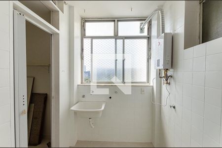 Apartamento para alugar com 120m², 3 quartos e 1 vagaÁrea de Serviço