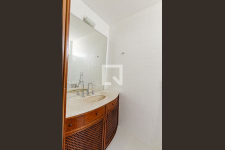Apartamento para alugar com 120m², 3 quartos e 1 vagaBanheiro