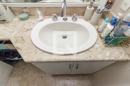 Apartamento para alugar com 70m², 2 quartos e 2 vagasBanheiro 1 - Suíte