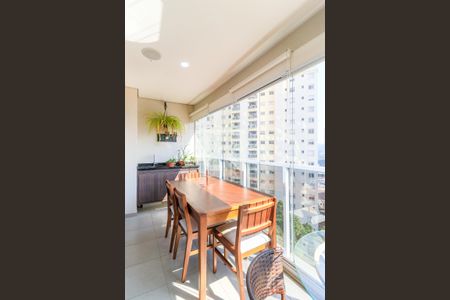 Apartamento à venda com 55m², 1 quarto e 1 vaga Apartamento à venda com 55m², 1 quarto e 1 vagaVaranda