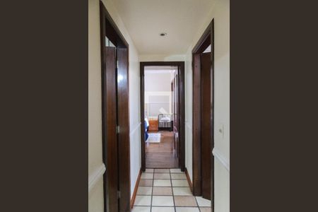 Apartamento à venda com 98m², 3 quartos e 1 vaga Apartamento à venda com 98m², 3 quartos e 1 vagaCorredor