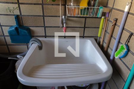 Apartamento à venda com 98m², 3 quartos e 1 vaga Apartamento à venda com 98m², 3 quartos e 1 vagaDetalhe da área de serviço