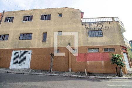 Casa para alugar com 250m², 3 quartos e 2 vagas Casa para alugar com 250m², 3 quartos e 2 vagasFachada