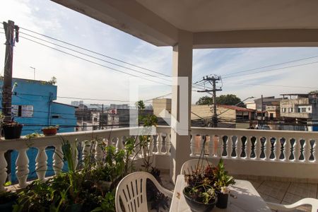 Sacada de casa para alugar com 3 quartos, 250m² em Jardim Helena, São Paulo