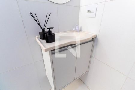 Apartamento à venda com 64m², 3 quartos e 1 vaga Apartamento à venda com 64m², 3 quartos e 1 vagaBanheiro
