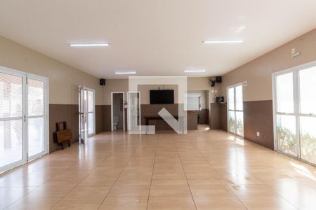 Apartamento à venda com 64m², 3 quartos e 1 vaga Apartamento à venda com 64m², 3 quartos e 1 vagaÁrea comum - Salão de festas
