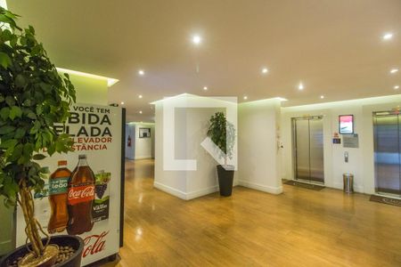 Apartamento para alugar com 190m², 3 quartos e 2 vagasHall social