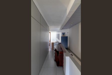 Casa à venda com 200m², 3 quartos e 4 vagasCasa 2 - Corredor