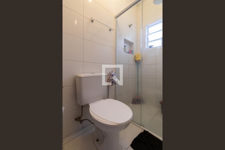 Casa à venda com 200m², 3 quartos e 4 vagasCasa 2 - Banheiro