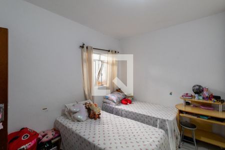 Casa à venda com 200m², 3 quartos e 4 vagasCasa 2 - Quarto 1