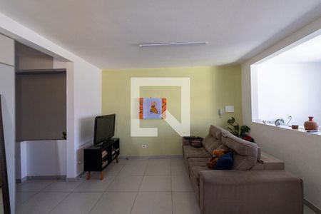 Casa à venda com 200m², 3 quartos e 4 vagasCasa 2 - Sala