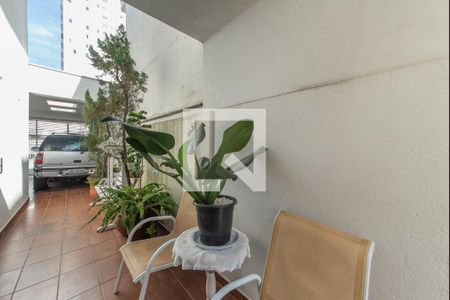 Casa à venda com 200m², 3 quartos e 3 vagas Casa à venda com 200m², 3 quartos e 3 vagasQuintal