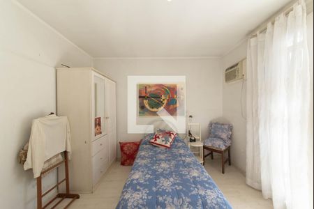 Casa à venda com 200m², 3 quartos e 3 vagas Casa à venda com 200m², 3 quartos e 3 vagasSuíte 1