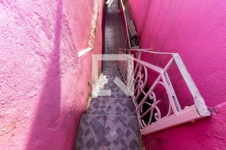 Casa à venda com 150m², 2 quartos e 1 vagaEscada