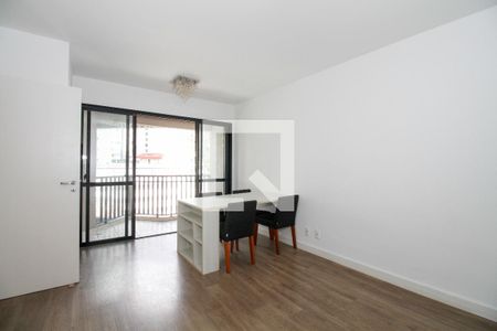 Sala de Estar e Jantar de apartamento para alugar com 2 quartos, 65m² em Sumaré, São Paulo