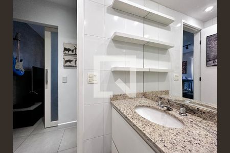 Apartamento à venda com 65m², 2 quartos e 1 vagaBanheiro Social