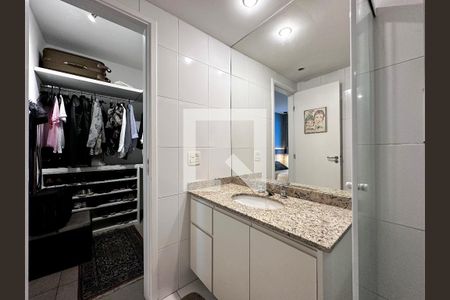 Apartamento à venda com 65m², 2 quartos e 1 vagaBanheiro Suíte