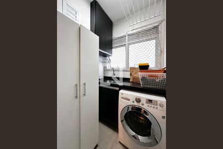 Apartamento à venda com 65m², 2 quartos e 1 vagaÁrea de Serviço