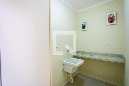 Casa para alugar com 180m², 3 quartos e 4 vagas Casa para alugar com 180m², 3 quartos e 4 vagasÁrea de serviço