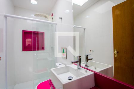 Casa para alugar com 180m², 3 quartos e 4 vagas Casa para alugar com 180m², 3 quartos e 4 vagasBanheiro do quarto 2