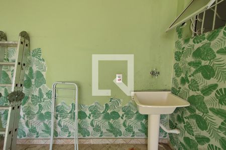 Casa para alugar com 40m², 1 quarto e 1 vagaÁrea de Serviço - Garagem