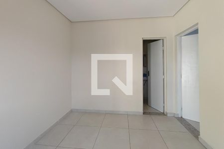 Quarto de casa para alugar com 1 quarto, 40m² em Vila Carminha, Campinas