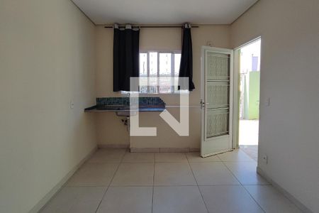 Sala - Cozinha de casa para alugar com 1 quarto, 40m² em Vila Carminha, Campinas