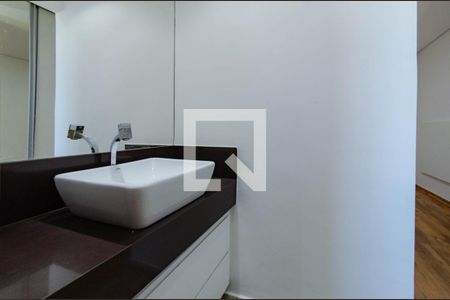 Apartamento para alugar com 186m², 3 quartos e 2 vagas Apartamento para alugar com 186m², 3 quartos e 2 vagasBanheiro suíte