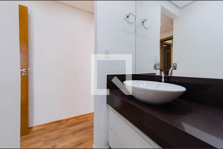 Apartamento para alugar com 186m², 3 quartos e 2 vagas Apartamento para alugar com 186m², 3 quartos e 2 vagasBanheiro