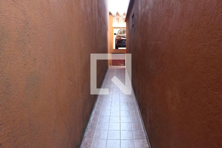 Casa para alugar com 200m², 4 quartos e 2 vagasCorredor 