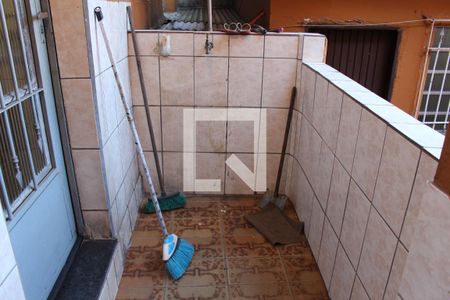 Casa para alugar com 200m², 4 quartos e 2 vagasEscada