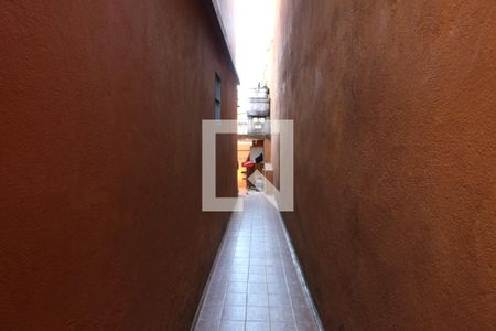 Casa para alugar com 200m², 4 quartos e 2 vagasCorredor 