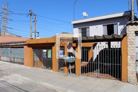 Casa para alugar com 200m², 4 quartos e 2 vagasFachada