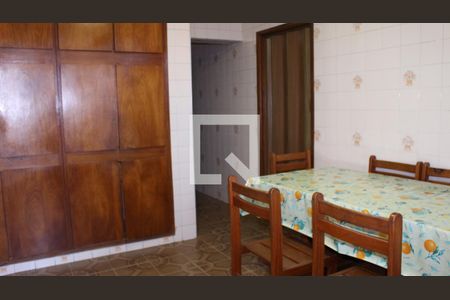 Casa para alugar com 200m², 4 quartos e 2 vagasCozinha