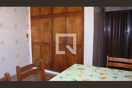 Casa para alugar com 200m², 4 quartos e 2 vagasCozinha