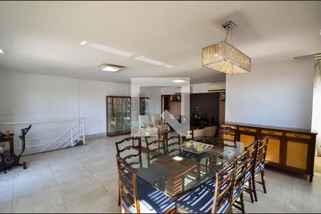 Apartamento à venda com 320m², 4 quartos e 3 vagasTerraço
