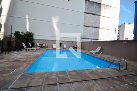 Apartamento à venda com 320m², 4 quartos e 3 vagasÁrea comum - Piscina