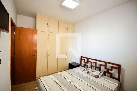 Apartamento à venda com 320m², 4 quartos e 3 vagasQuarto 2