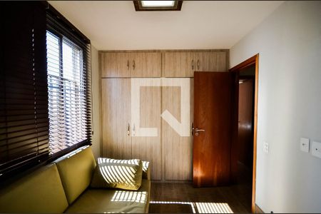 Apartamento à venda com 320m², 4 quartos e 3 vagasQuarto 1