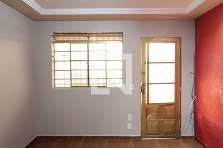 Sala de casa para alugar com 2 quartos, 64m² em Heliópolis, Belo Horizonte