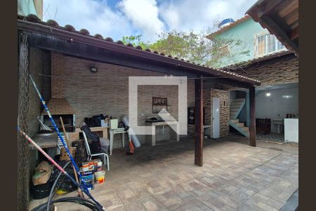 Casa de condomínio à venda com 150m², 5 quartos e sem vagaVaranda gourmet