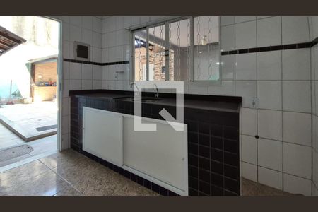 Casa de condomínio à venda com 150m², 5 quartos e sem vagaCozinha