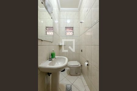 Casa à venda com 240m², 3 quartos e 4 vagasLavabo