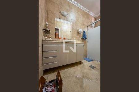 Casa à venda com 240m², 3 quartos e 4 vagasBanheiro